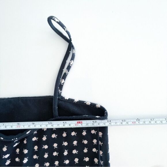 Silence + noise cami // size medium // floral cami - Picture 8 of 8